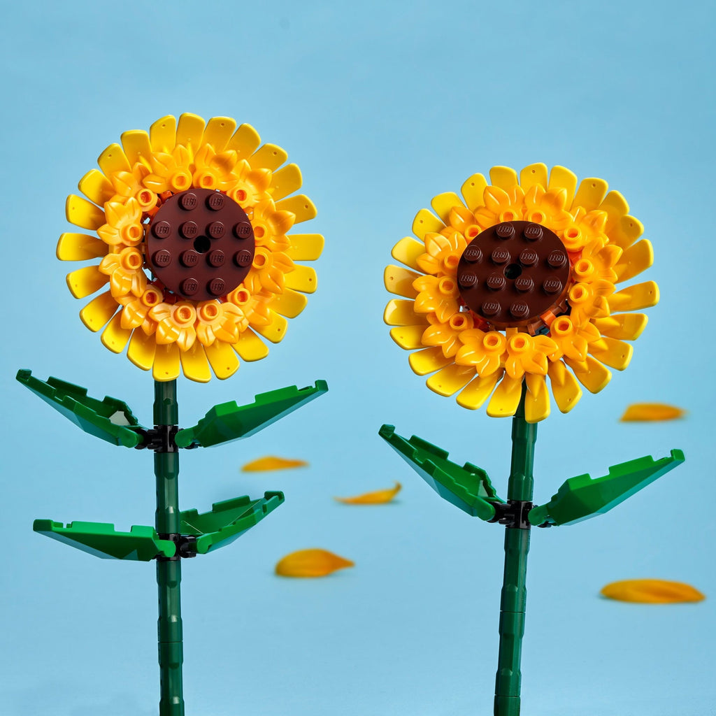 LEGO Sunflowers - Building Toy for Girls & Boys, Ages 8+ - Creative Gift for Kids - Artificial Flowers for Home Decor & Display - 40524