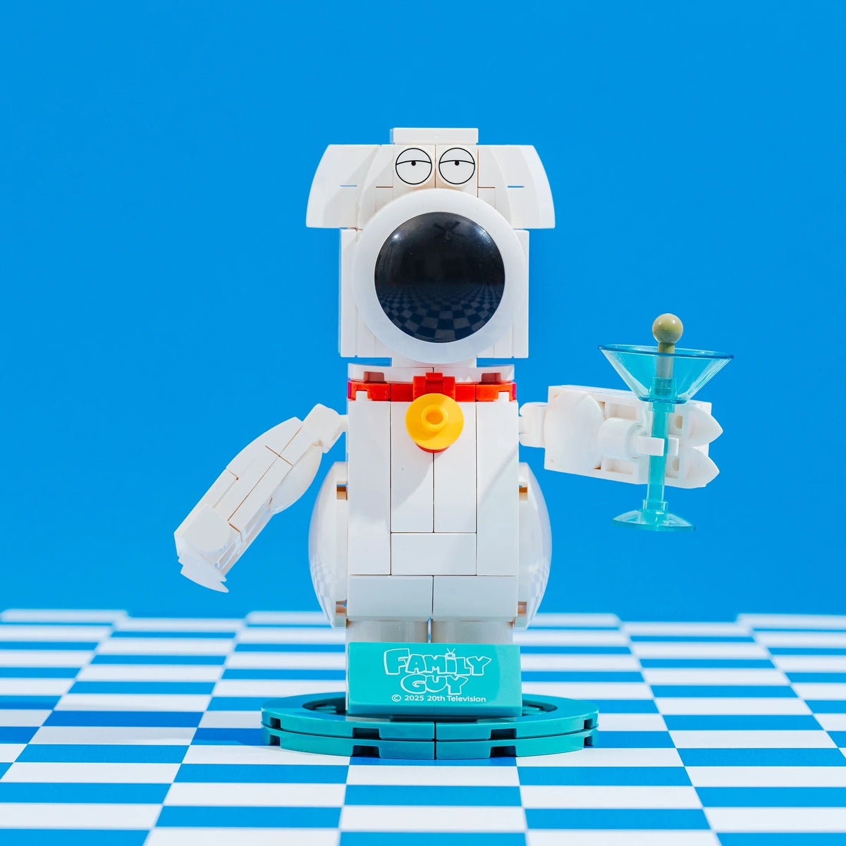 Brickcraft Family Guy Brian Griffin Building Kit (158-Piece Set), Buildable Figure with Mug & Cocktail Glass, TV Collectible Gift for Fans Ages 14+